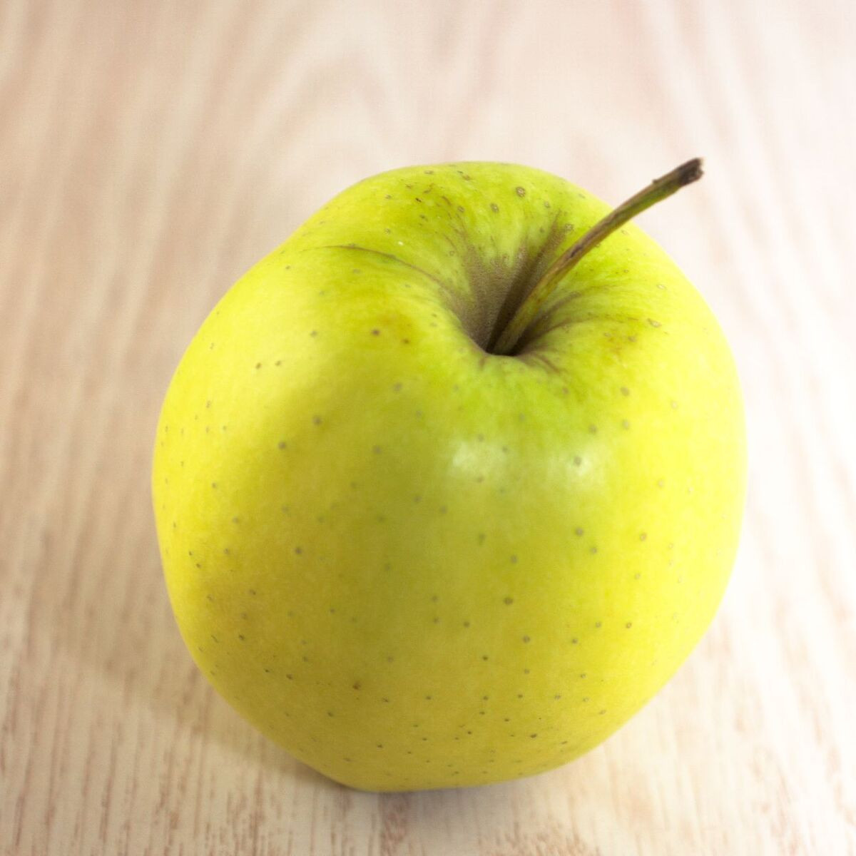 Pommier racines nues Golden Delicious